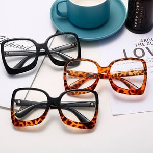 Black+Leopard Print Frame